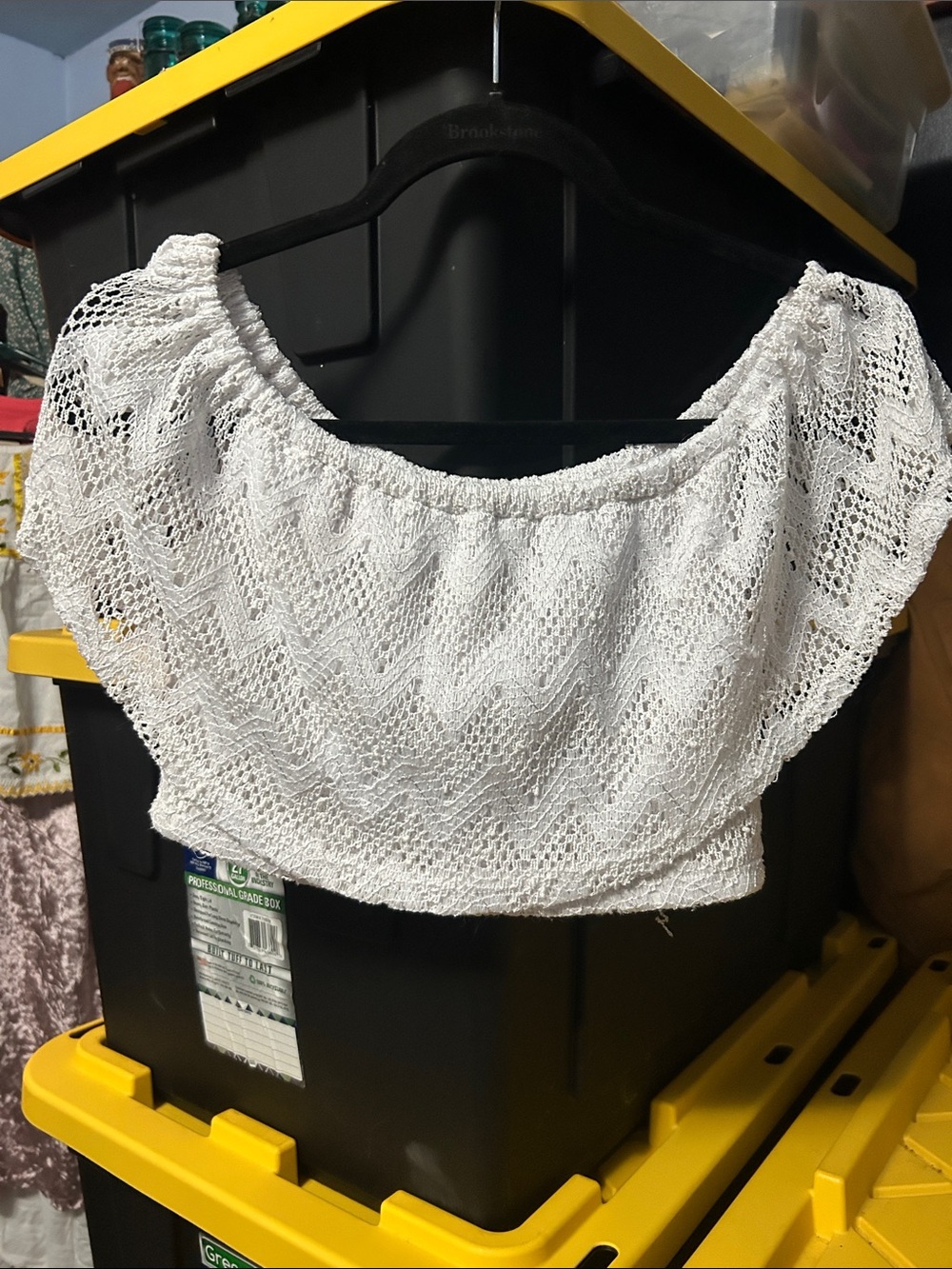 Source Unknown White Crochet Off-Shoulder Crop Top